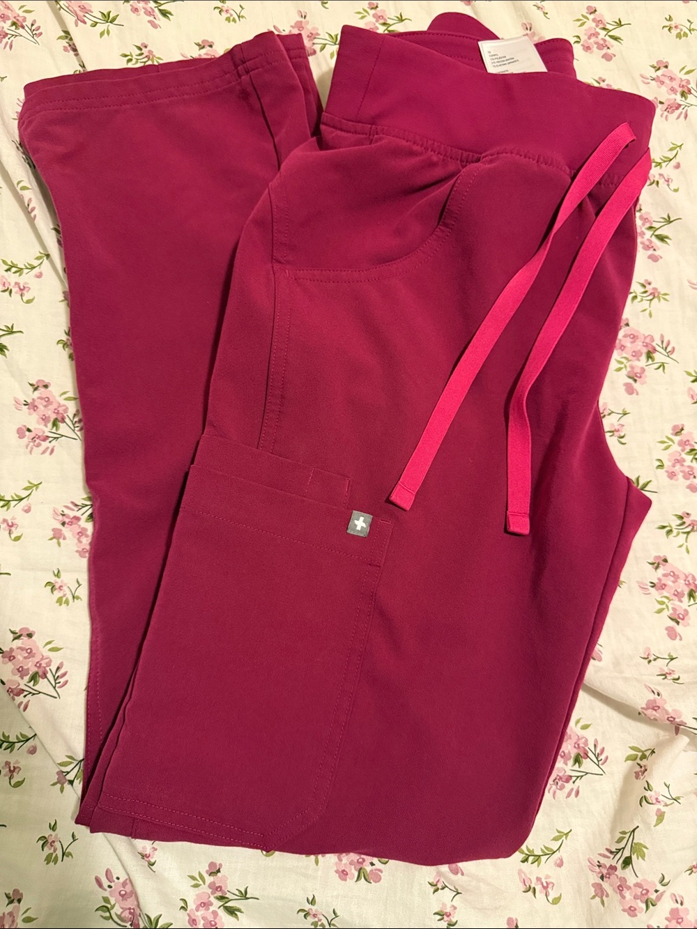 Figs dark magenta  Kade pants
